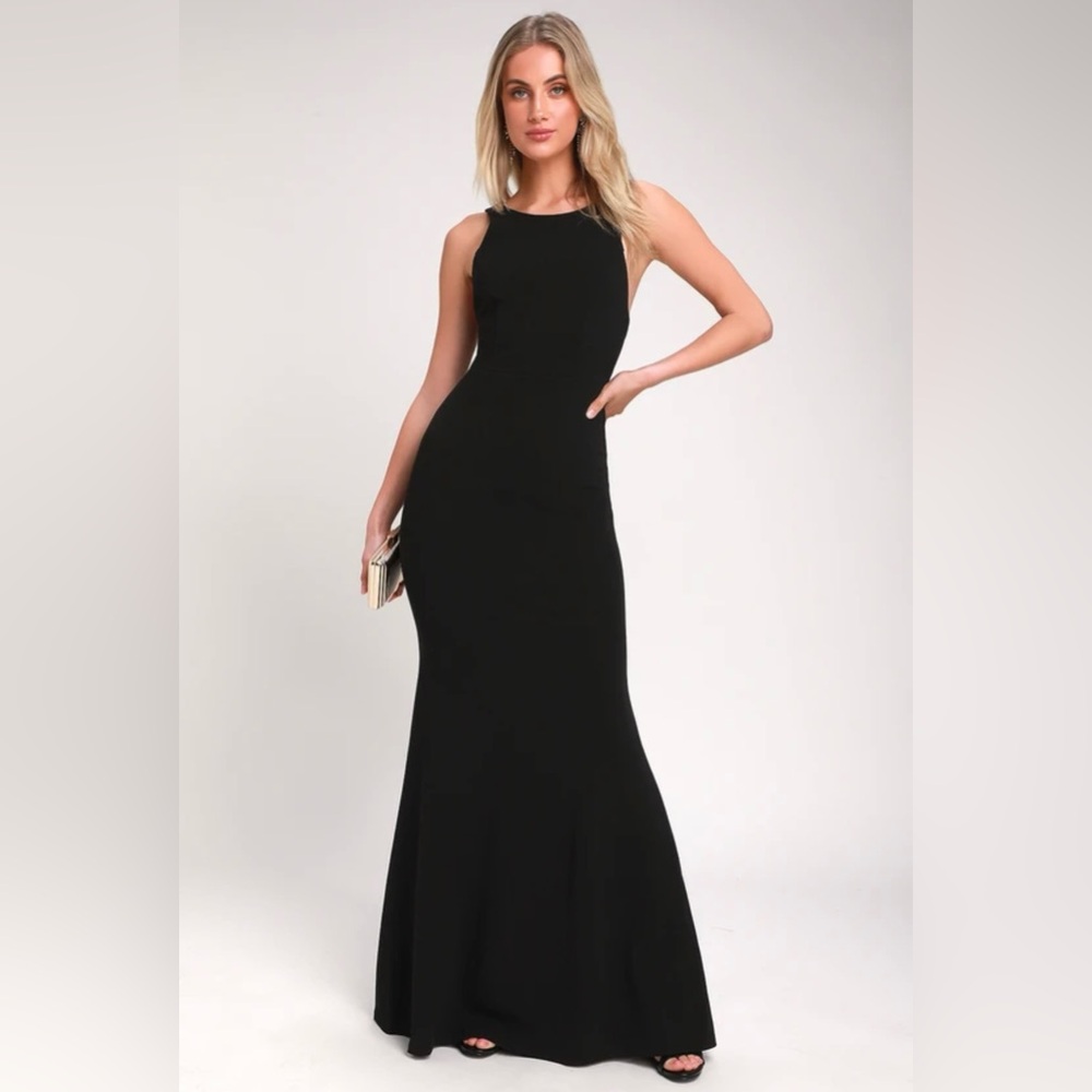 Lulu's Elegant Black Maxi Dress